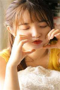 太妹妈妈养男模，董事长爸爸装看不见 作者：长青河