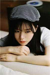 《小白鼬叼崽崽找爸爸》作者：SJ姣儿