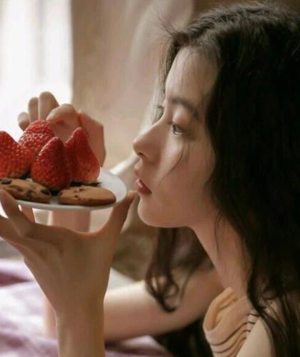 穿进男团选秀后