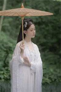 【首发热文】《换嫁给绝嗣太子后我连生三胎》谢窈 萧稷