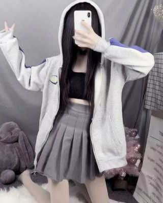 《是非题》作者：大芹菜