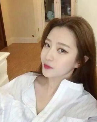 《被漂亮娇蛟徒弟缠上了》作者：八拐一撇