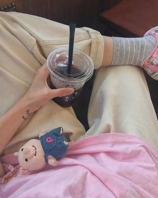 在绿茶修罗场里艰难求生[女尊]  海大人