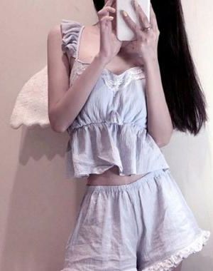 【独家】世界微尘里